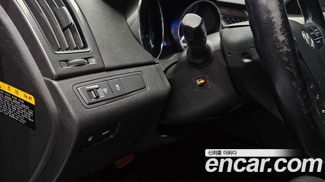 Hyundai Sonata 2014 — photo 22