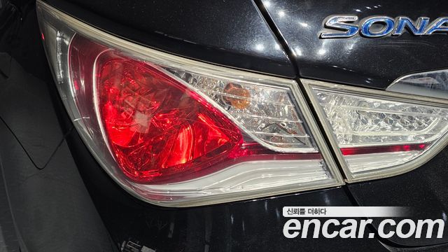 Hyundai Sonata 2014 — photo 9