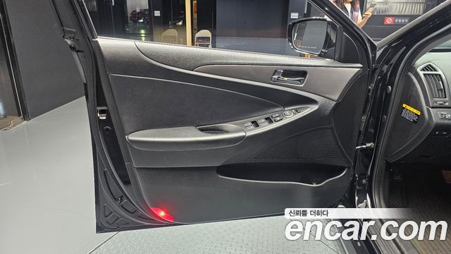 Hyundai Sonata 2014 — photo 14
