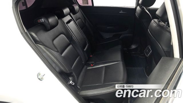 Kia Sportage 2016 — photo 12