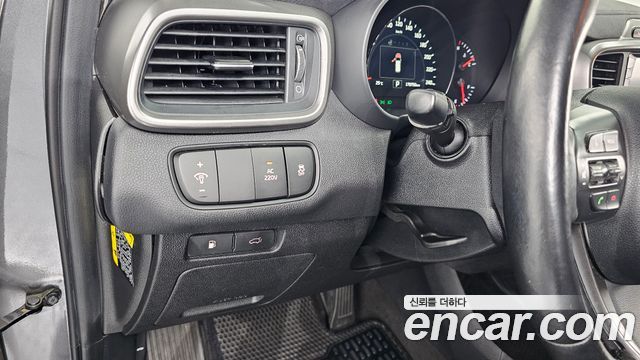 Kia Sorento 2015 — photo 23