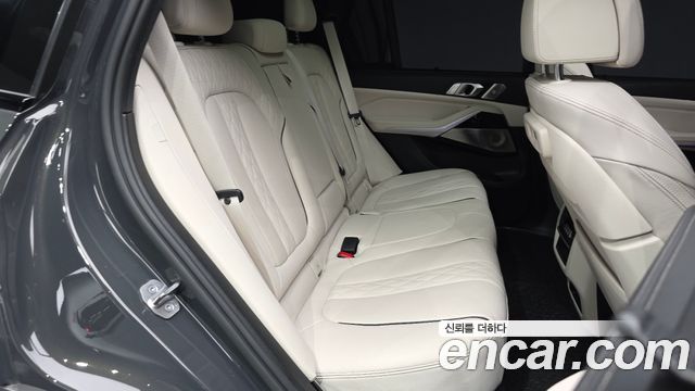 BMW X5 2022 — photo 18