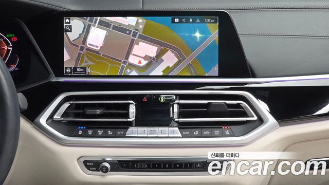 BMW X5 2022 — photo 20