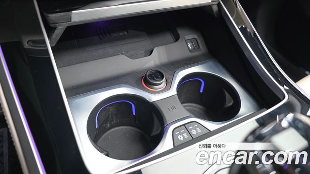 BMW X5 2022 — photo 16
