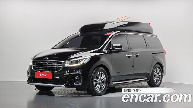 Kia Canival 2019 — photo 1