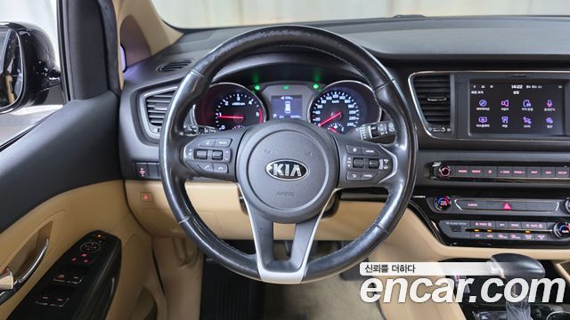 Kia Canival 2019 — photo 19