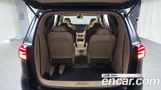 Kia Canival 2019 — photo 23