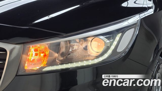 Kia Canival 2019 — photo 8