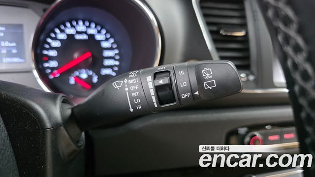 Kia Canival 2019 — photo 27