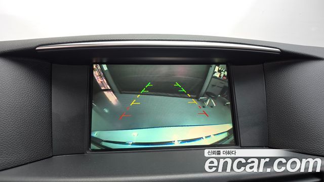 Infiniti M 2011 — photo 14
