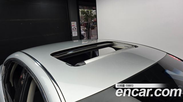 Infiniti M 2011 — photo 16