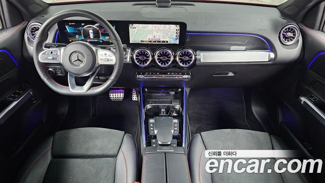 Mercedes-Benz GLB-Class 2021 — photo 10