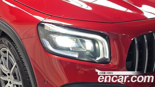 Mercedes-Benz GLB-Class 2021 — photo 8
