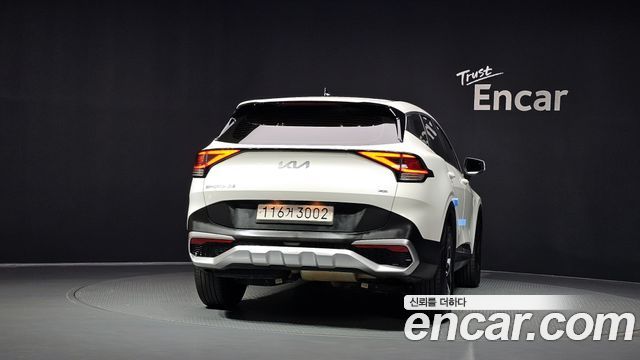 Kia Sportage 2023 — photo 4
