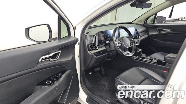 Kia Sportage 2023 — photo 10