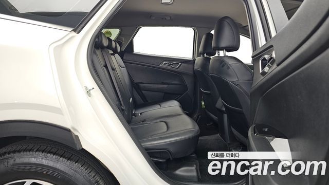 Kia Sportage 2023 — photo 12