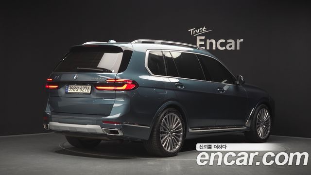 BMW X7 2023 — photo 2