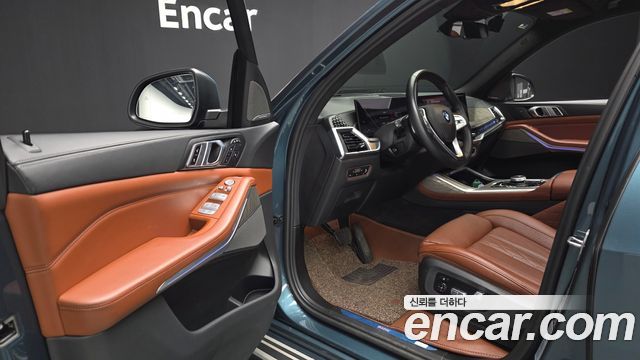 BMW X7 2023 — photo 13