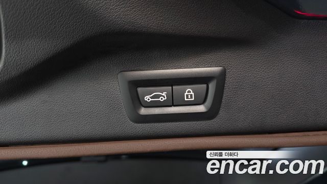 BMW X7 2023 — photo 27