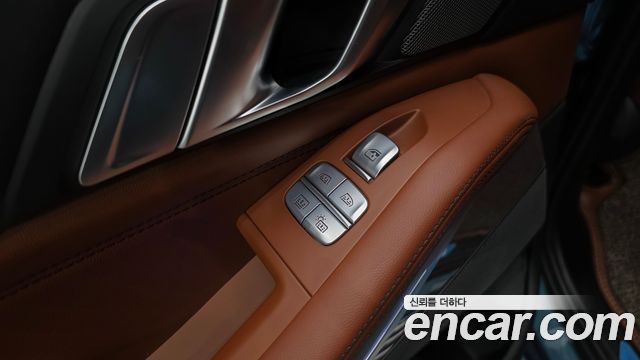 BMW X7 2023 — photo 30