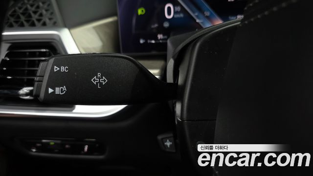 BMW X7 2023 — photo 37