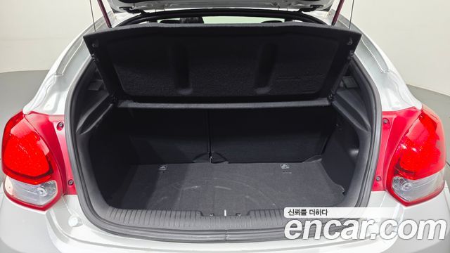 Hyundai Veloster 2016 — photo 26