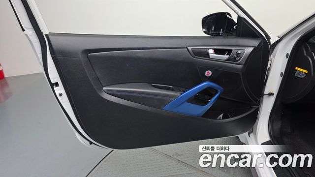 Hyundai Veloster 2016 — photo 14