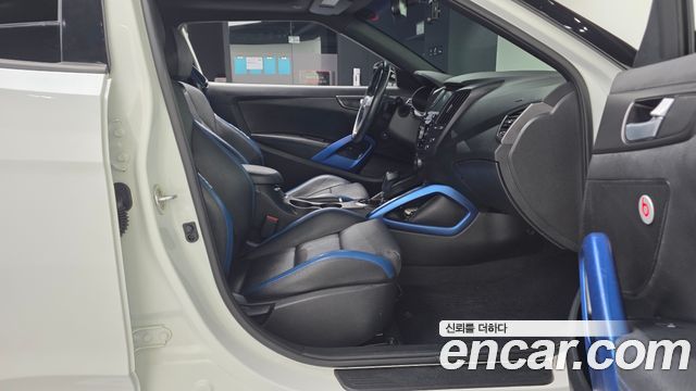 Hyundai Veloster 2016 — photo 16