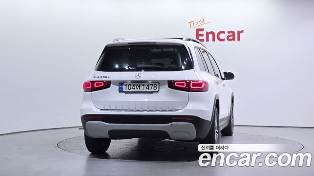 Mercedes-Benz GLB-Class 2021 — photo 4