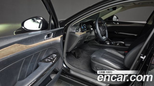 Kia K5 2023 — photo 10