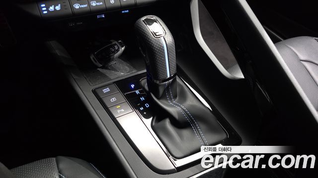 Hyundai AVANTE 2022 — photo 12