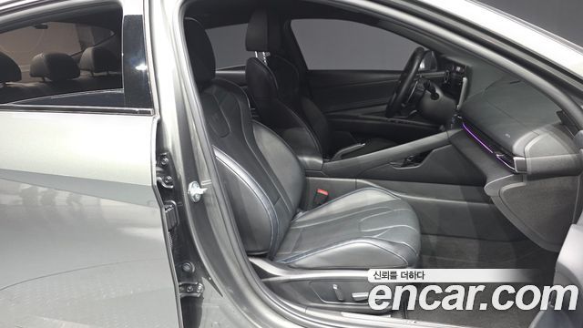 Hyundai AVANTE 2022 — photo 17