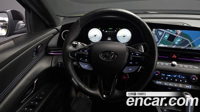 Hyundai AVANTE 2022 — photo 19