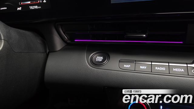 Hyundai AVANTE 2022 — photo 29