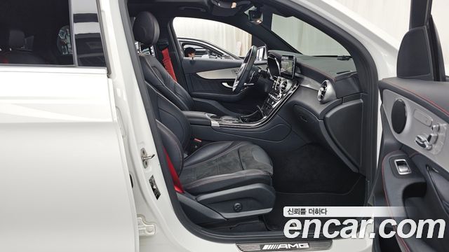 Mercedes-Benz GLC-Class 2023 — photo 17