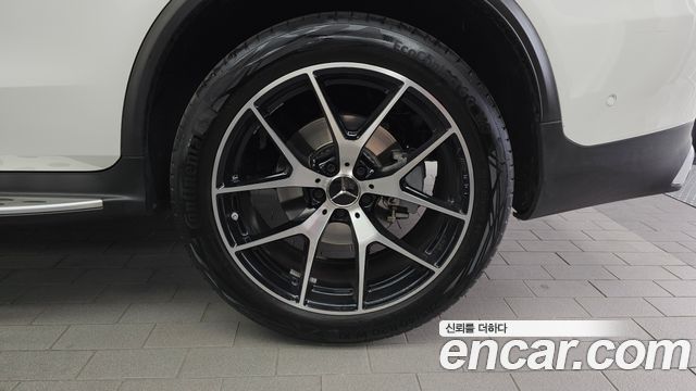 Mercedes-Benz GLC-Class 2023 — photo 7