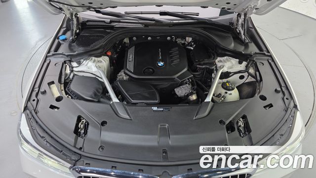 BMW Gran Turismo 2019 — photo 6