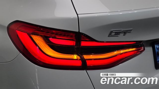 BMW Gran Turismo 2019 — photo 9