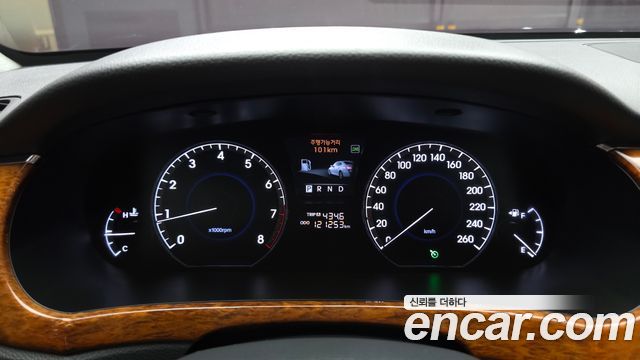 Hyundai Equus 2011 — photo 8