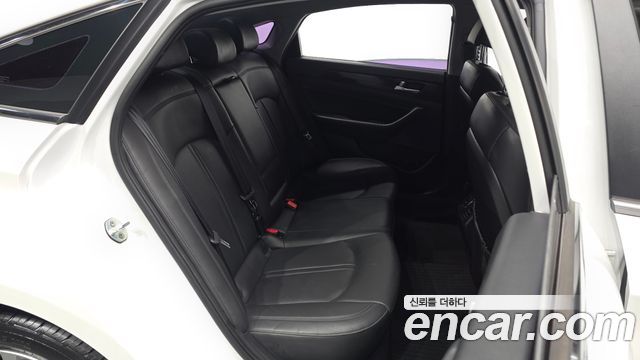 Hyundai Sonata 2016 — photo 17