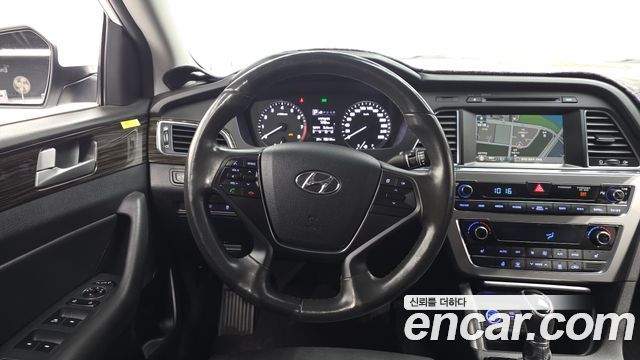 Hyundai Sonata 2016 — photo 18