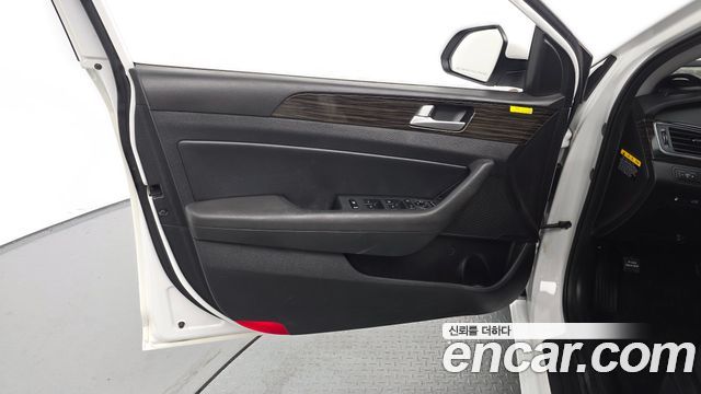 Hyundai Sonata 2016 — photo 14