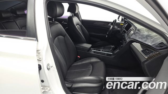 Hyundai Sonata 2016 — photo 16