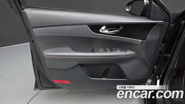 Kia K3 2024 — photo 14
