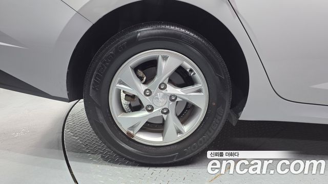 Hyundai AVANTE 2023 — photo 5