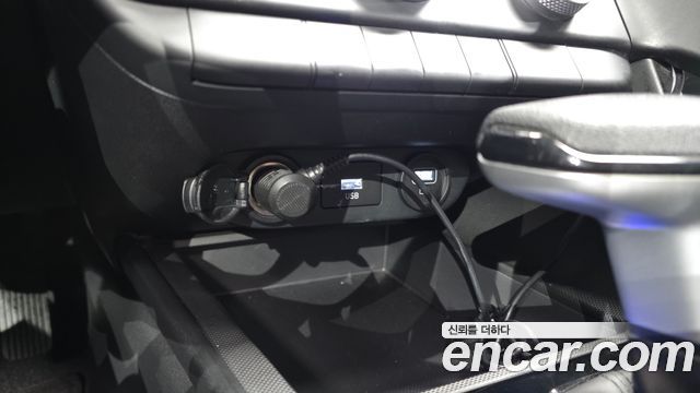 Hyundai AVANTE 2023 — photo 27