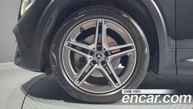 Mercedes-Benz GLB-Class 2022 — photo 5