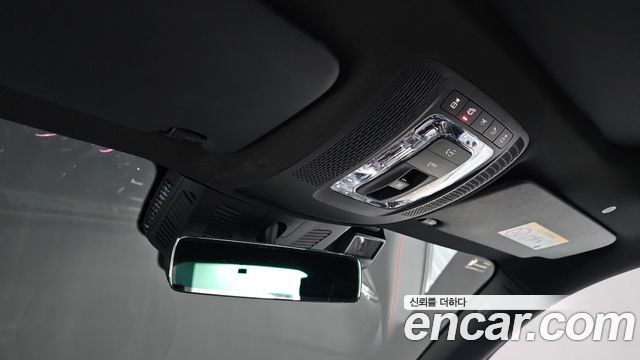 Mercedes-Benz GLB-Class 2022 — photo 27