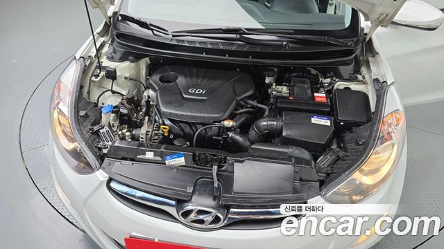Hyundai AVANTE 2012 — photo 6