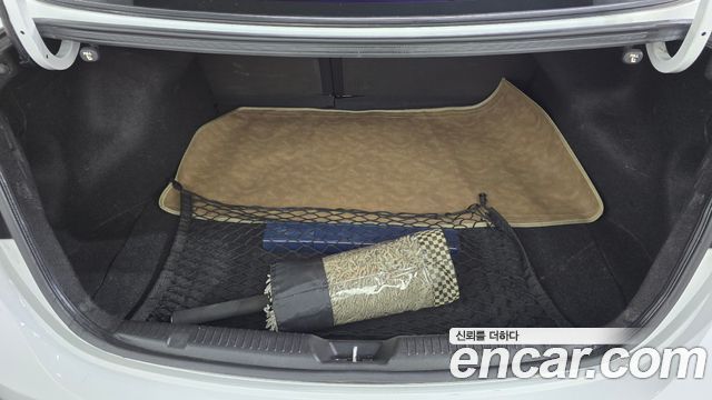 Hyundai AVANTE 2012 — photo 15